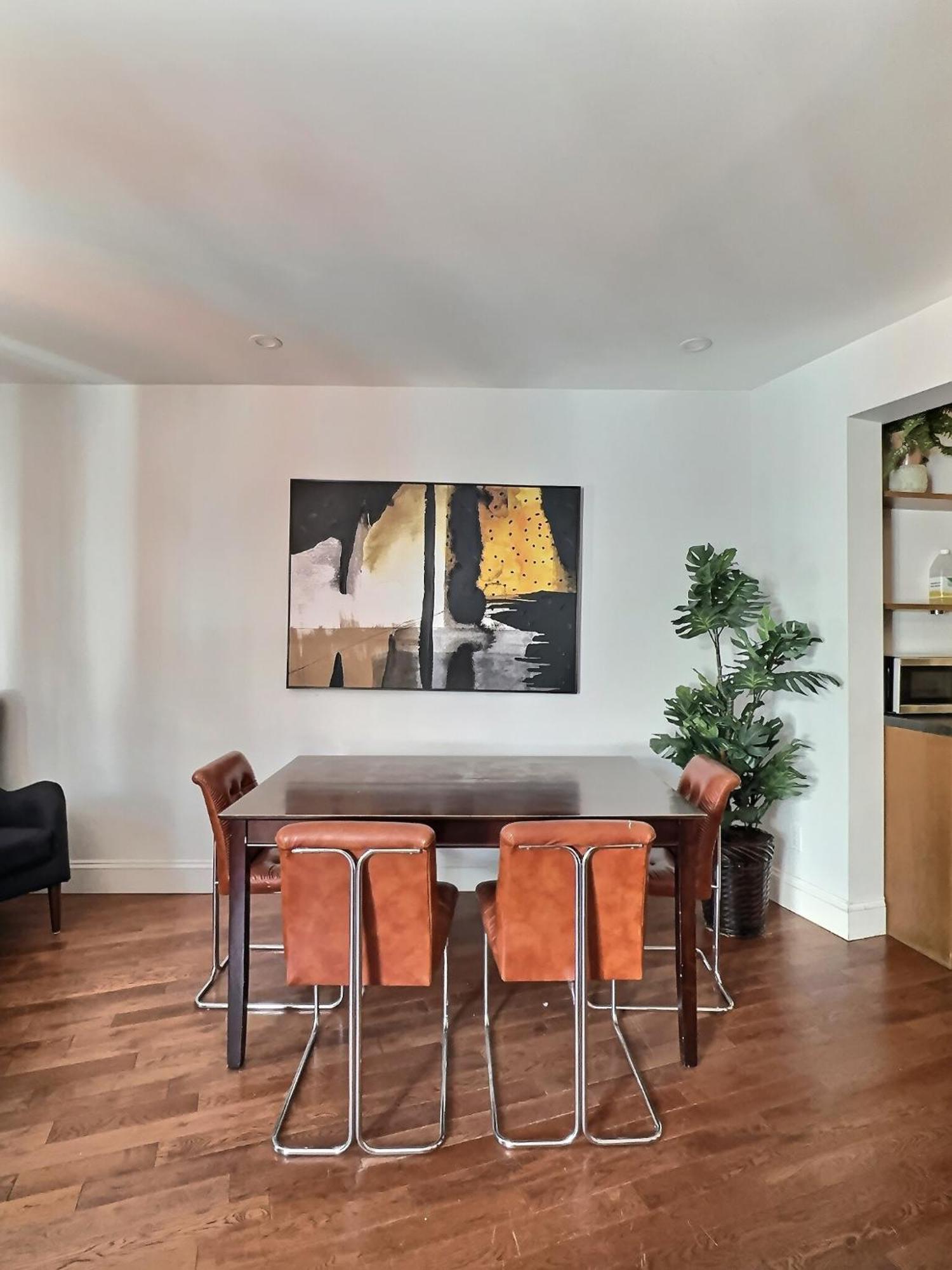 Escaliers Du Bistro - 3 Chambres Sur Deux Etages Квебек Екстериор снимка